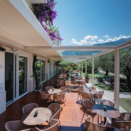Hotel Baia Azzurra - Lake Front توربولي المظهر الخارجي الصورة
