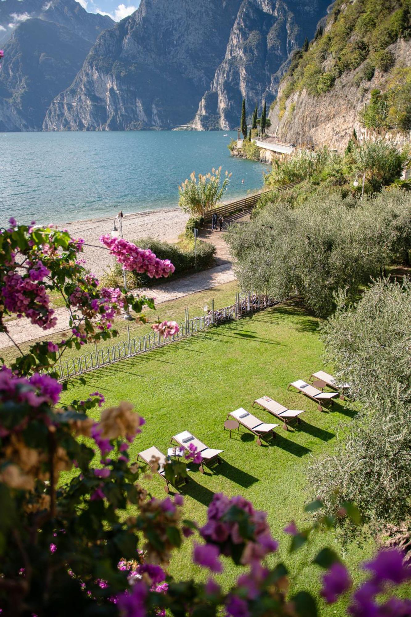 Hotel Baia Azzurra - Lake Front توربولي المظهر الخارجي الصورة
